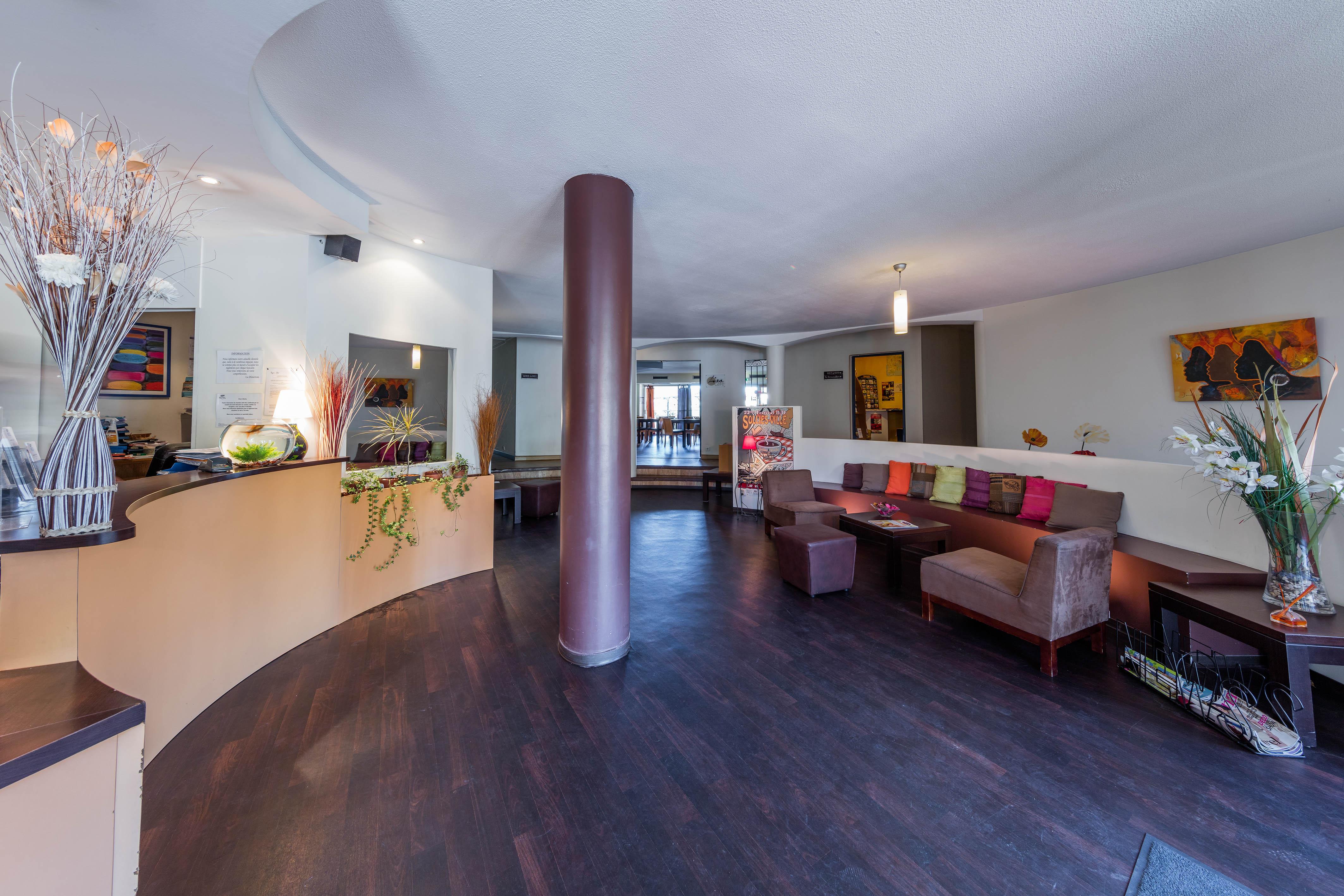 Noemys Toulon La Valette - Hotel Restaurant Avec Piscine Εξωτερικό φωτογραφία