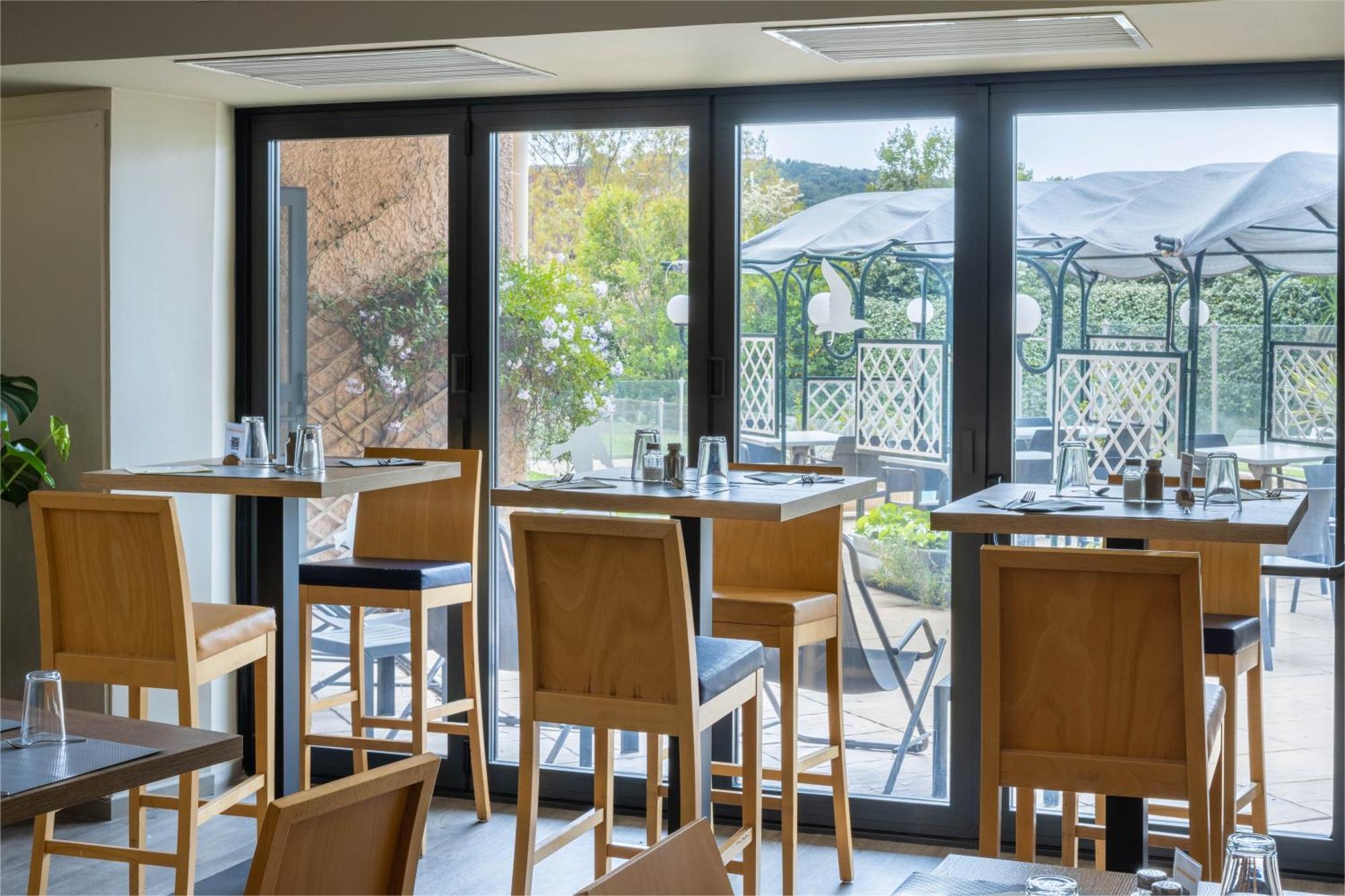 Noemys Toulon La Valette - Hotel Restaurant Avec Piscine Εξωτερικό φωτογραφία