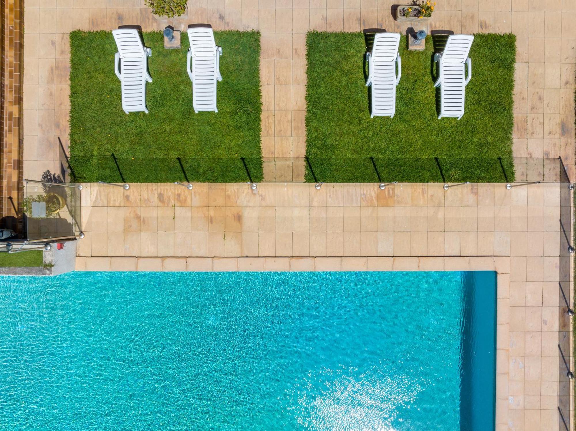 Noemys Toulon La Valette - Hotel Restaurant Avec Piscine Εξωτερικό φωτογραφία
